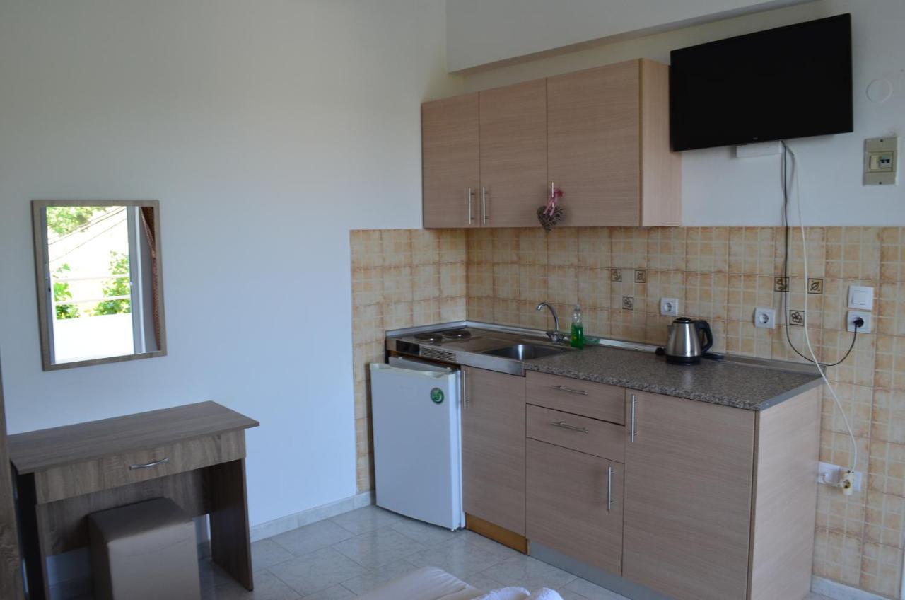 Artemis Studios - Pool And Garden Koskinou  Екстериор снимка